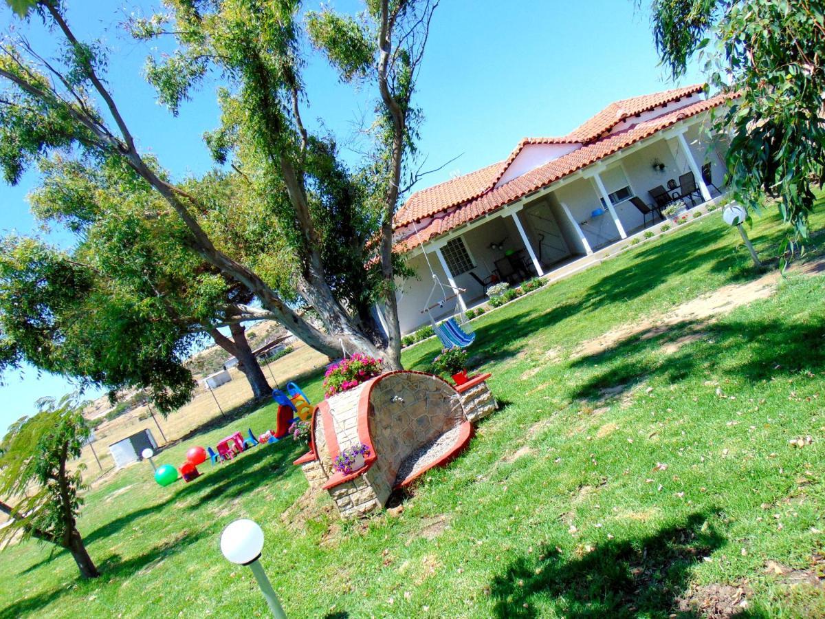 River Kriaritsi Country house *